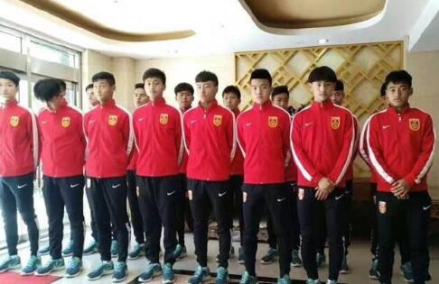 大胸喷奶水www观看软件